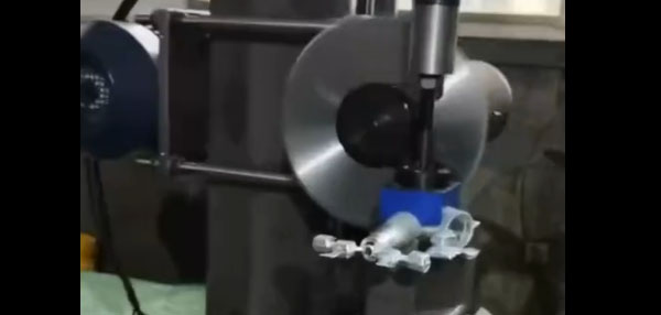 新版切割機(jī)